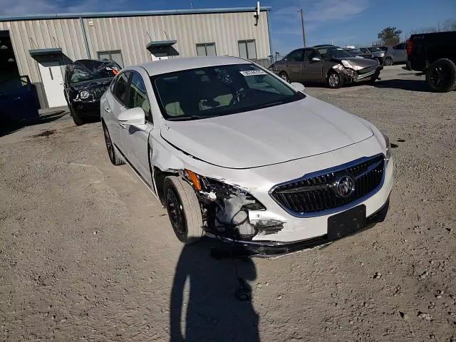 2017 Buick Lacrosse Essence VIN: 1G4ZP5SS9HU168492 Lot: 90744725