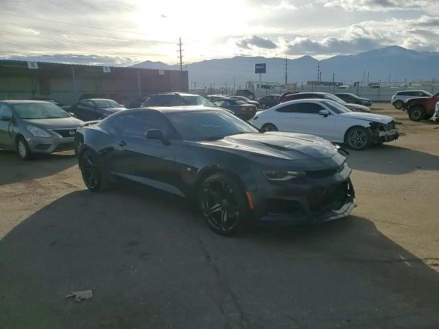 2017 Chevrolet Camaro Ss VIN: 1G1FE1R79H0105464 Lot: 93333235