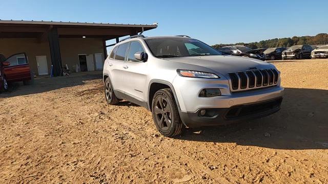 2018 Jeep Cherokee Latitude VIN: 1C4PJLCB4JD540150 Lot: 92129805