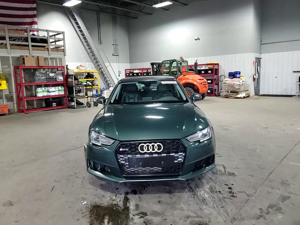 Фото: WAUANAF49HN050428