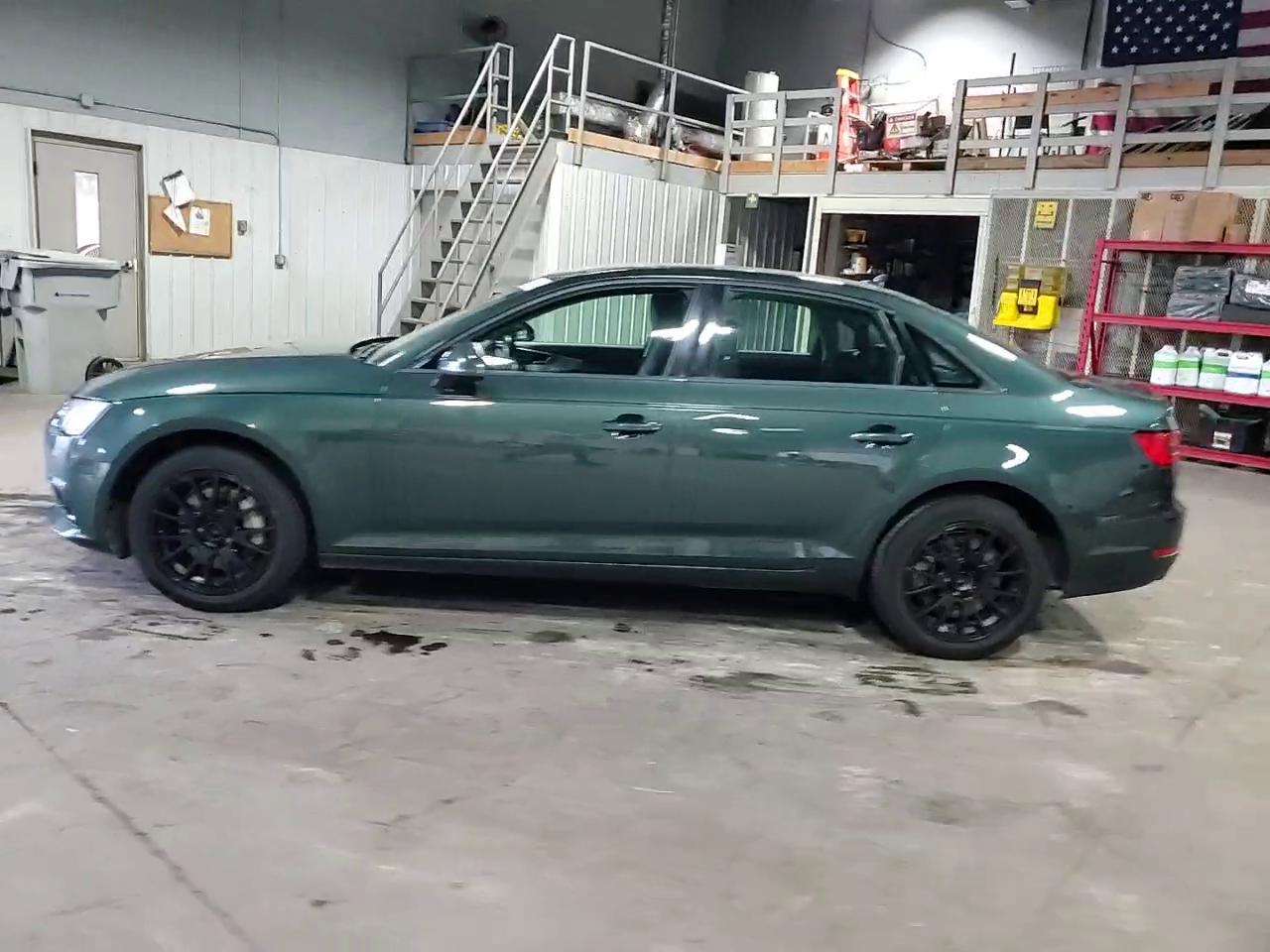 Фото: WAUANAF49HN050428