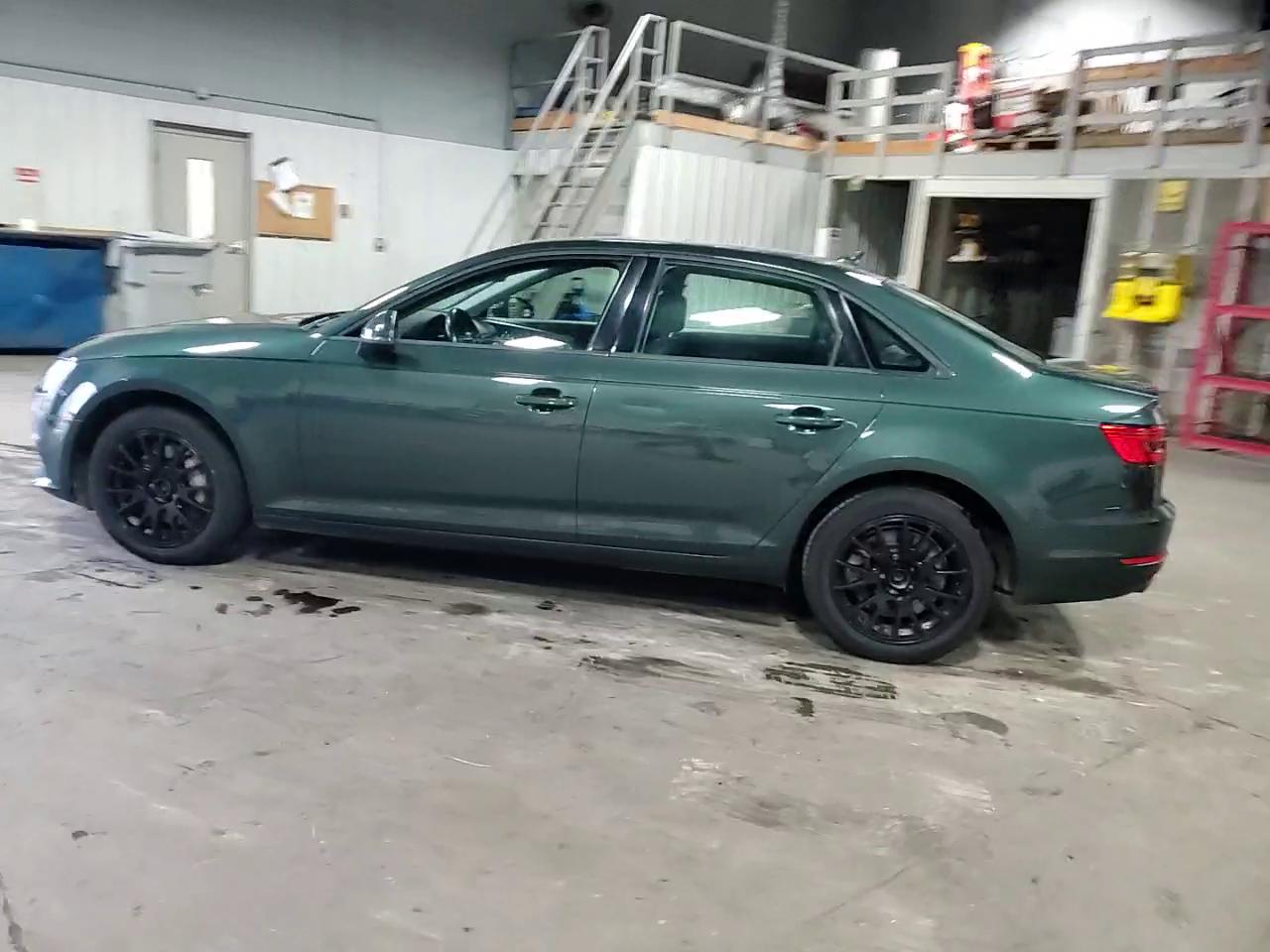 Фото: WAUANAF49HN050428