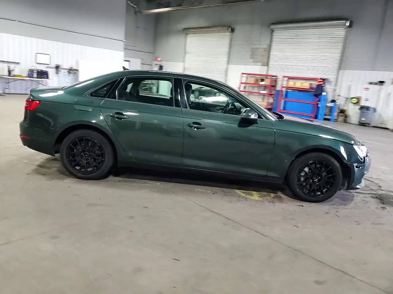 Фото: WAUANAF49HN050428