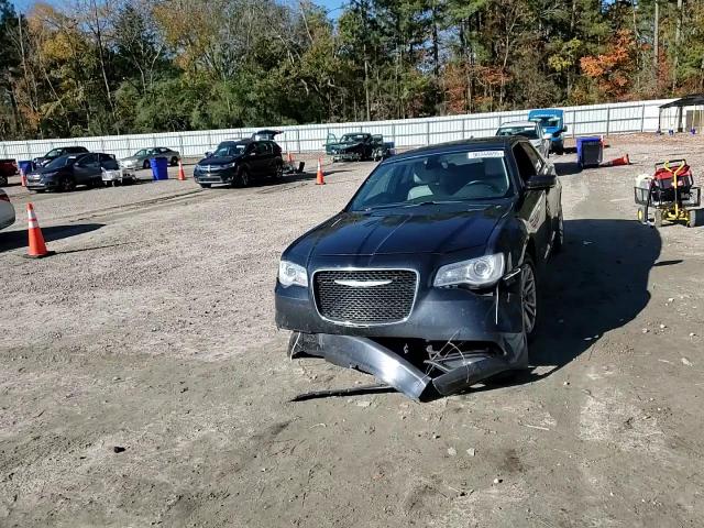 2017 Chrysler 300 Limited VIN: 2C3CCAAG6HH531074 Lot: 90344895
