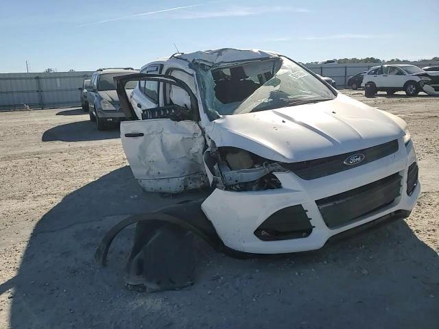 2015 Ford Escape S VIN: 1FMCU0F7XFUC37405 Lot: 92414095