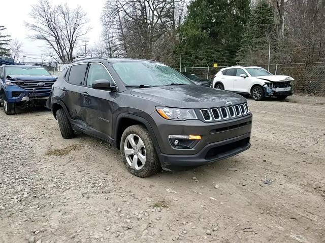2018 Jeep Compass Latitude VIN: 3C4NJDBB7JT162379 Lot: 93657475