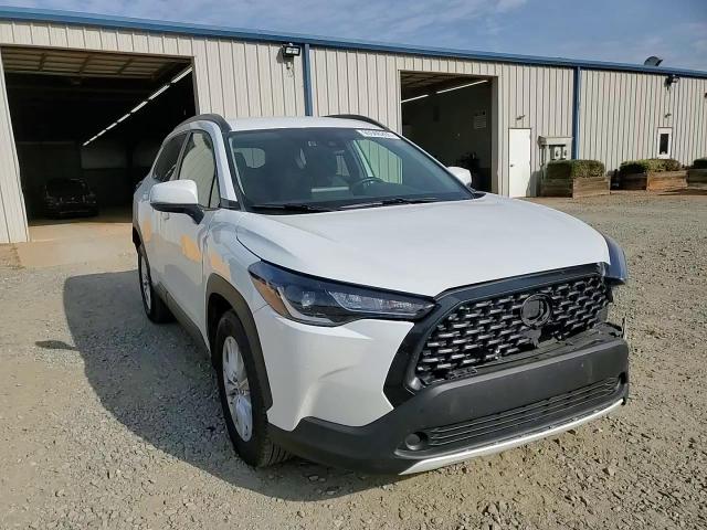 2022 Toyota Corolla Cross Le VIN: 7MUCAABG2NV031352 Lot: 93506265