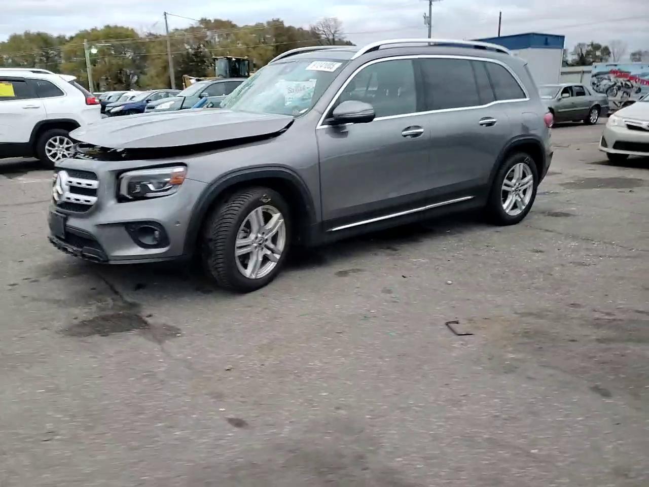 Фото: W1N4M4HB6PW297746