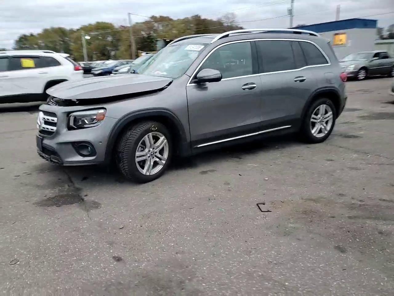 Фото: W1N4M4HB6PW297746