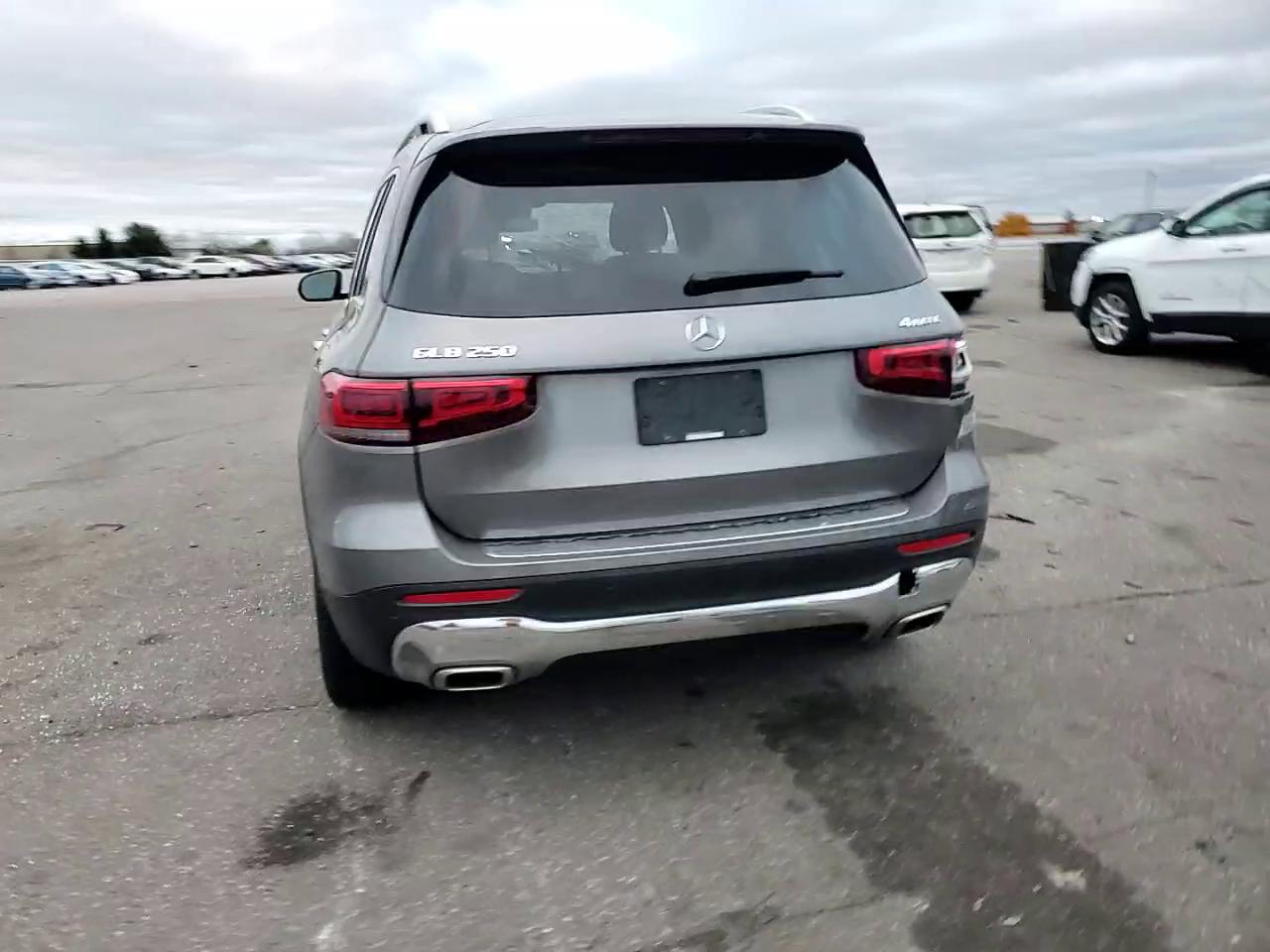 Фото: W1N4M4HB6PW297746