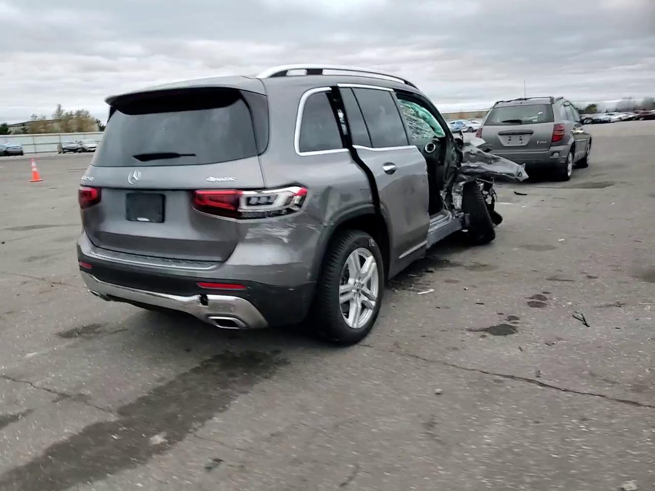 Фото: W1N4M4HB6PW297746