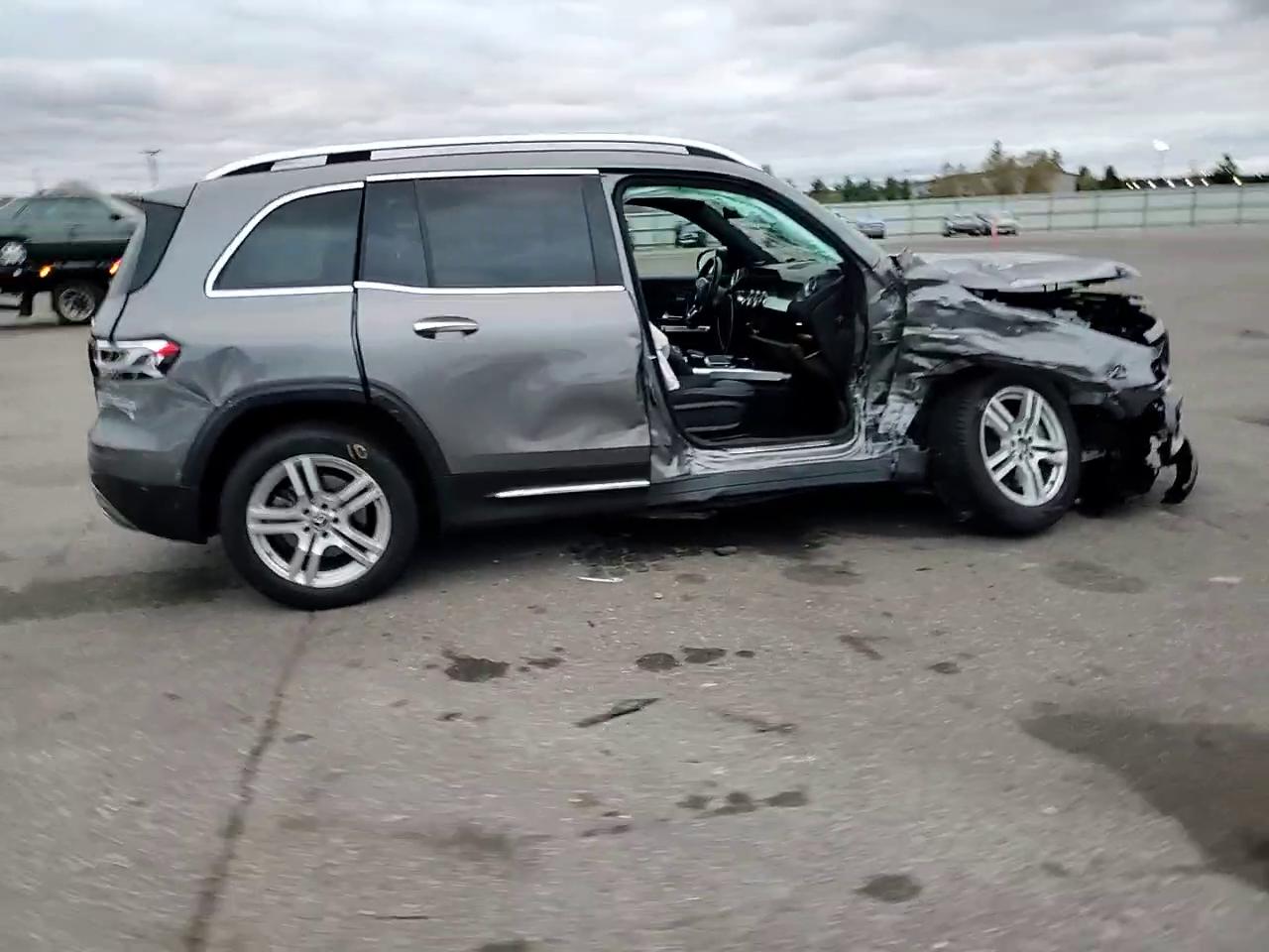 Фото: W1N4M4HB6PW297746