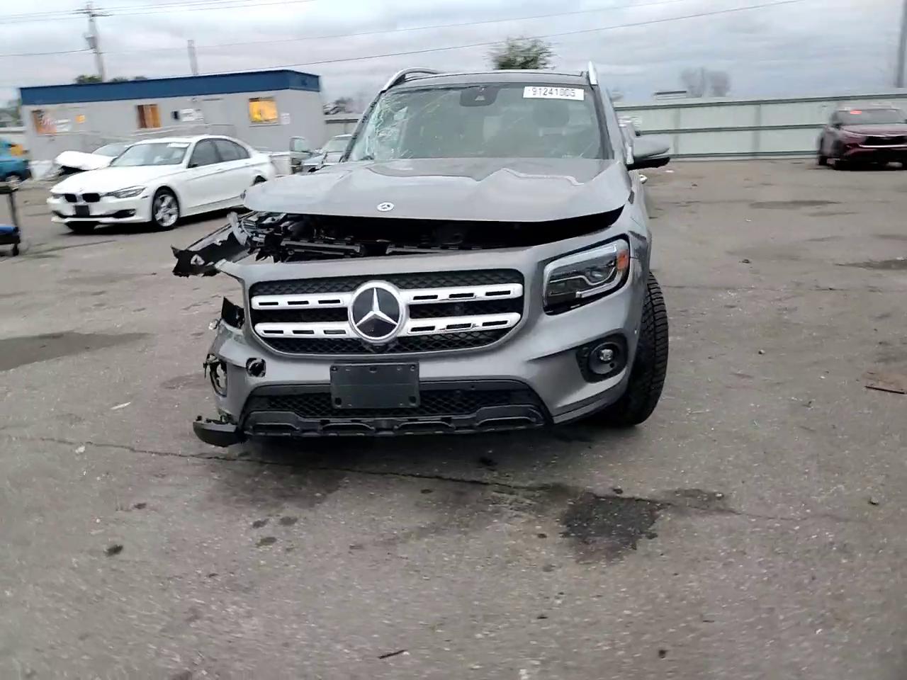 Фото: W1N4M4HB6PW297746