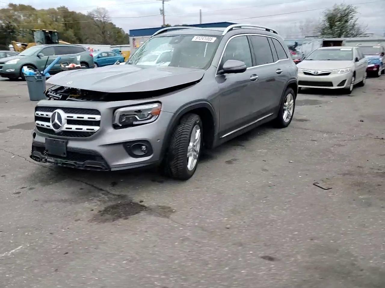 Фото: W1N4M4HB6PW297746