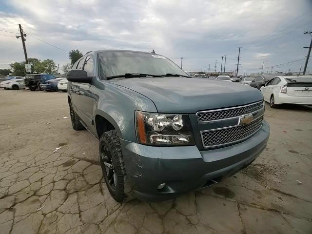 2008 Chevrolet Tahoe C1500 VIN: 1GNFC13J88R124611 Lot: 92883365