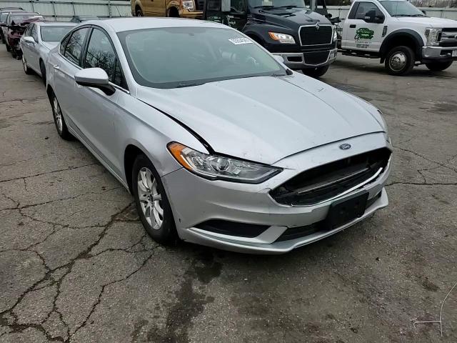 2017 Ford Fusion S VIN: 3FA6P0G77HR282812 Lot: 93854545