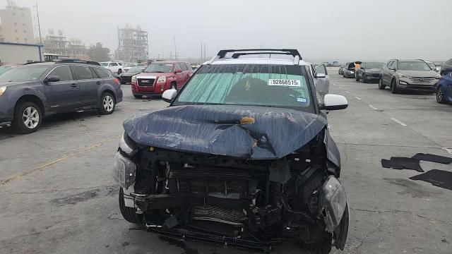 2023 Hyundai Venue Sel VIN: KMHRC8A30PU227192 Lot: 92868515