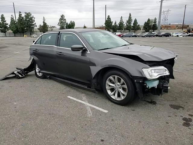 2020 Chrysler 300 Touring VIN: 2C3CCAAG4LH233485 Lot: 93344235
