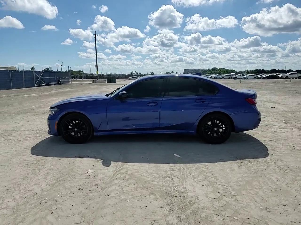 Фото: 3MW5R7J06N8C76227