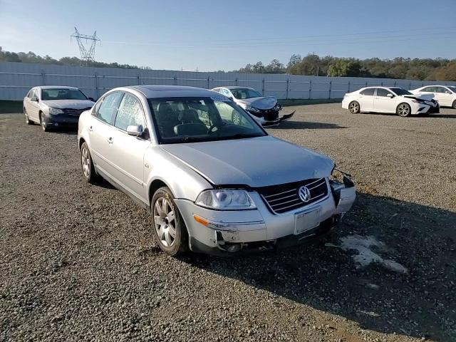 2001 Volkswagen Passat Glx VIN: WVWRH63B31E145554 Lot: 93983145