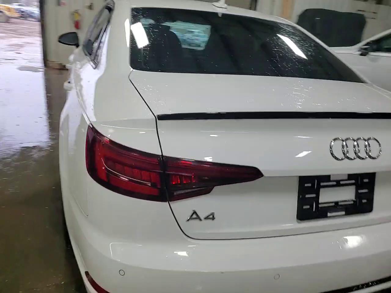 Фото: WAUENAF44KN019726