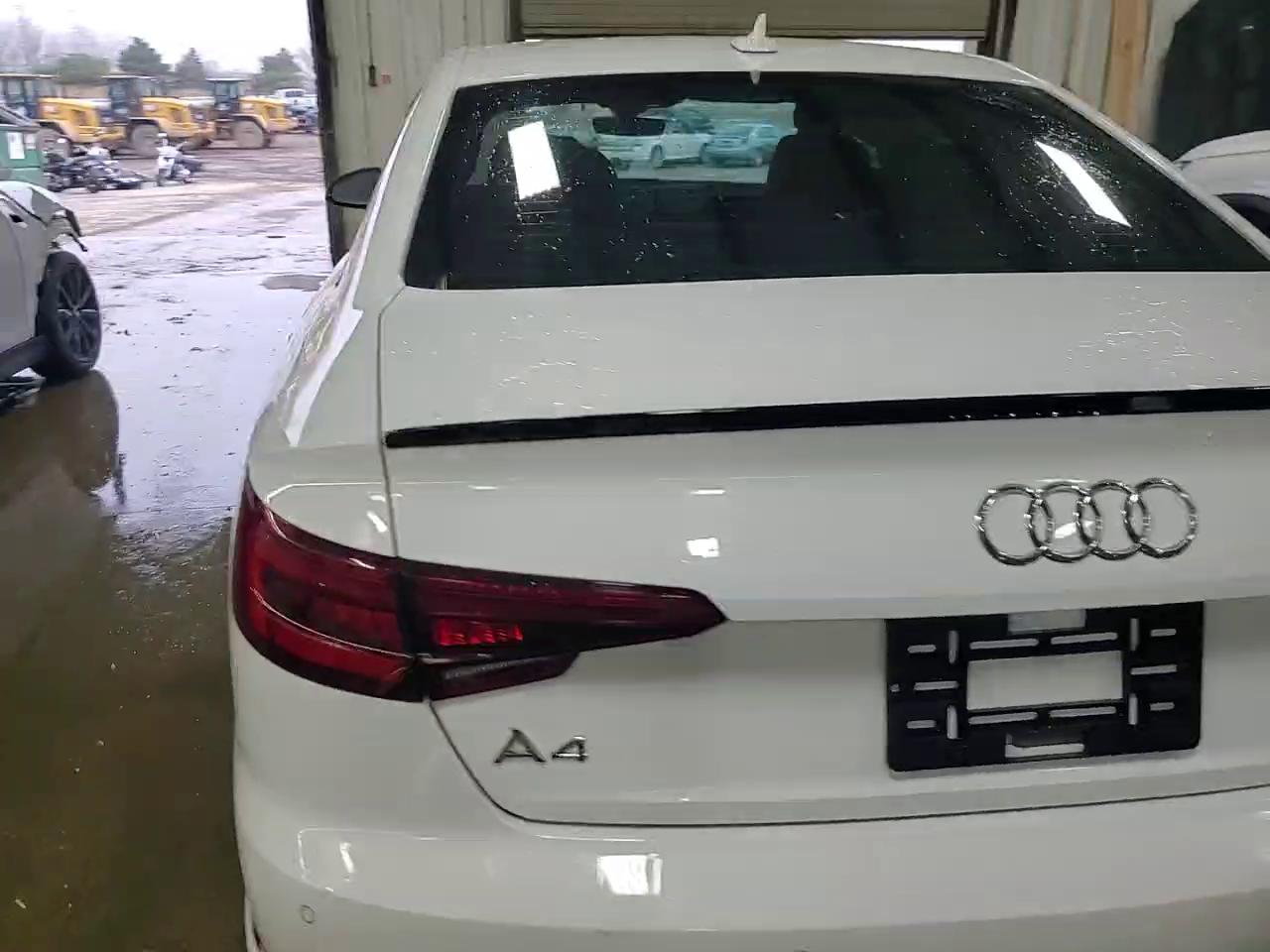 Фото: WAUENAF44KN019726