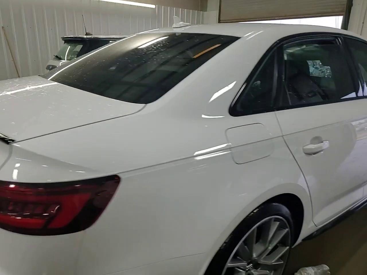 Фото: WAUENAF44KN019726