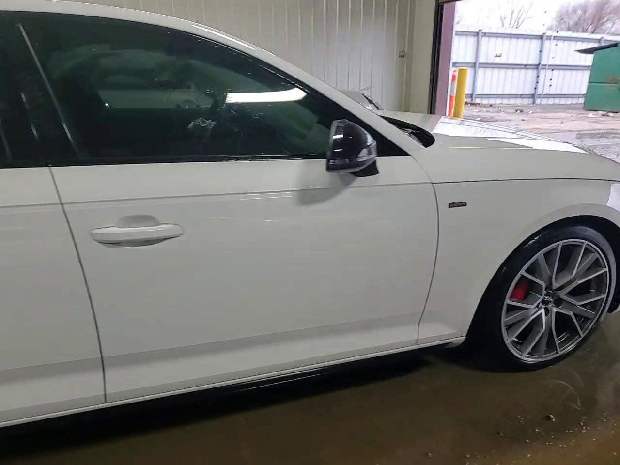 Фото: WAUENAF44KN019726