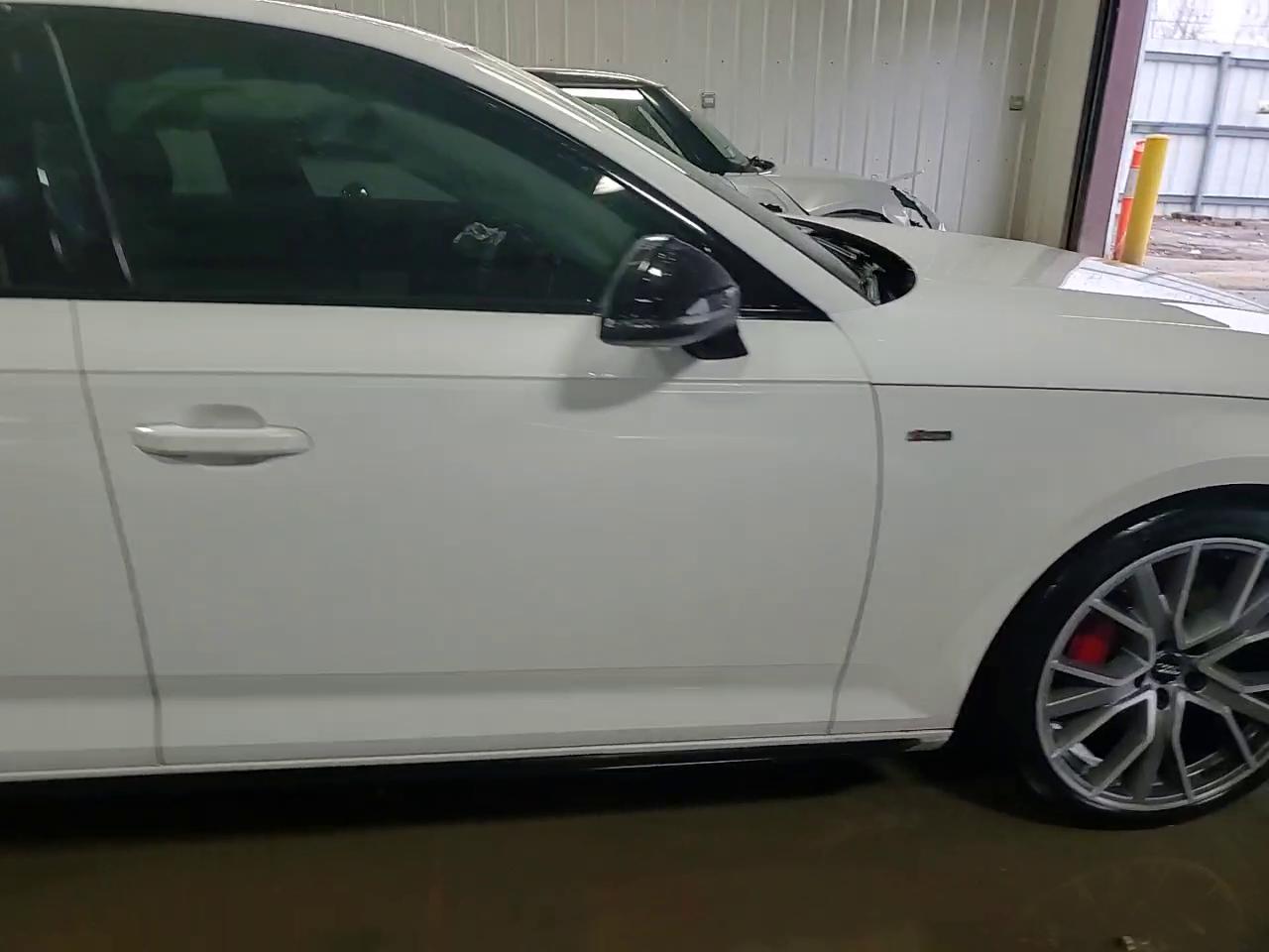 Фото: WAUENAF44KN019726