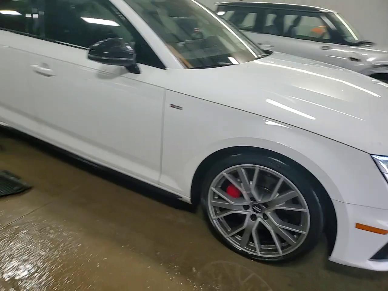 Фото: WAUENAF44KN019726