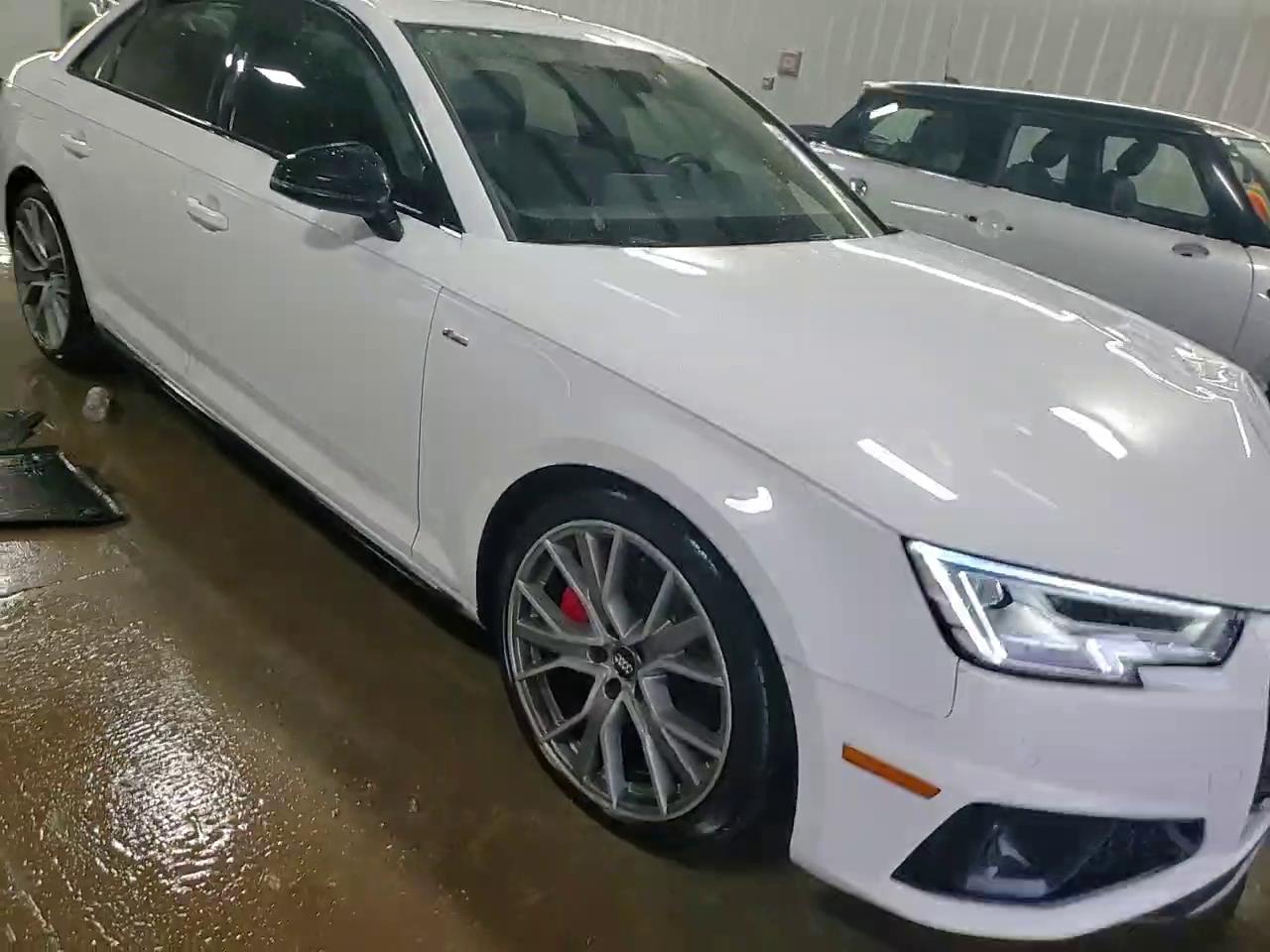 Фото: WAUENAF44KN019726