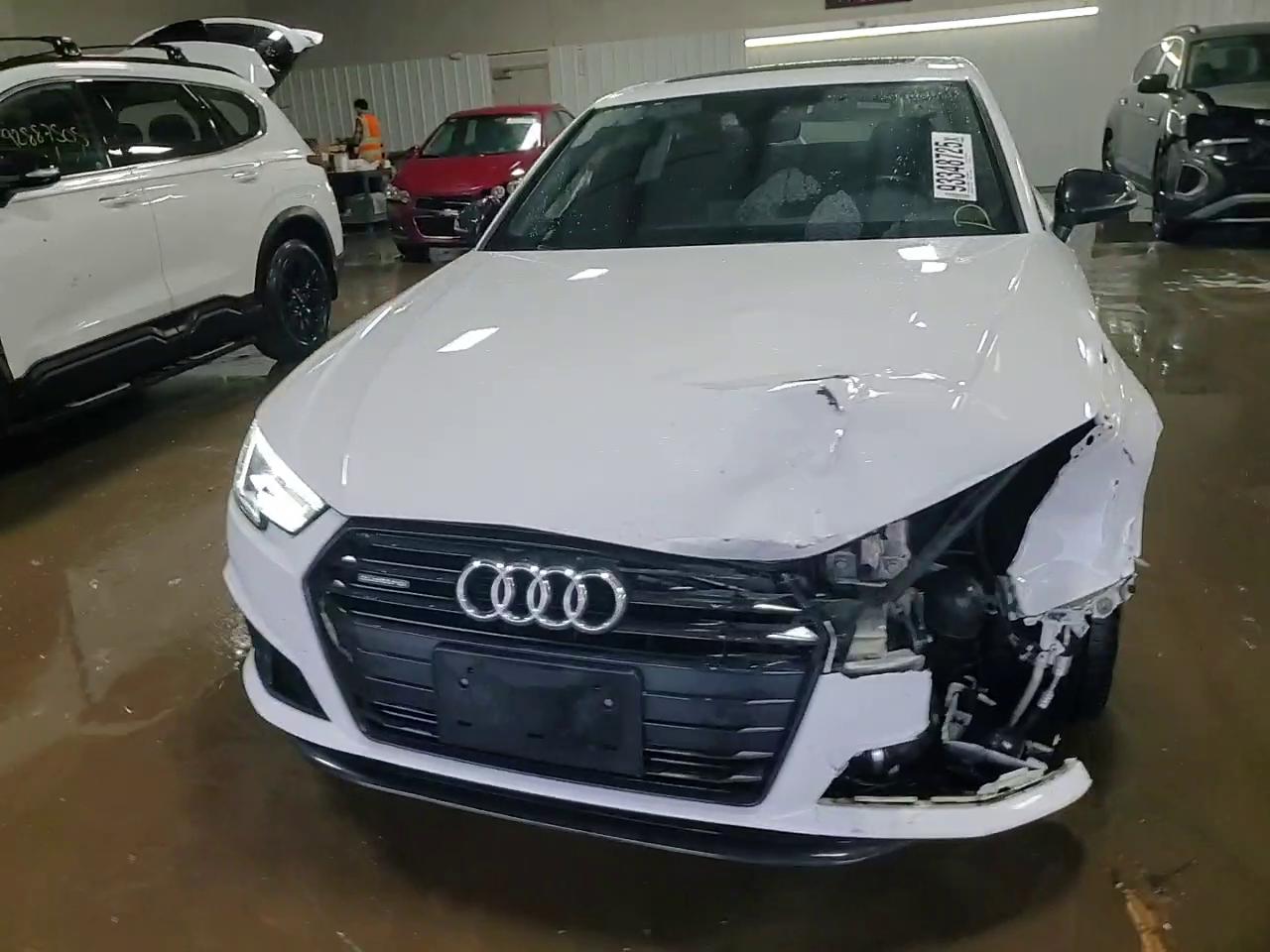 Фото: WAUENAF44KN019726