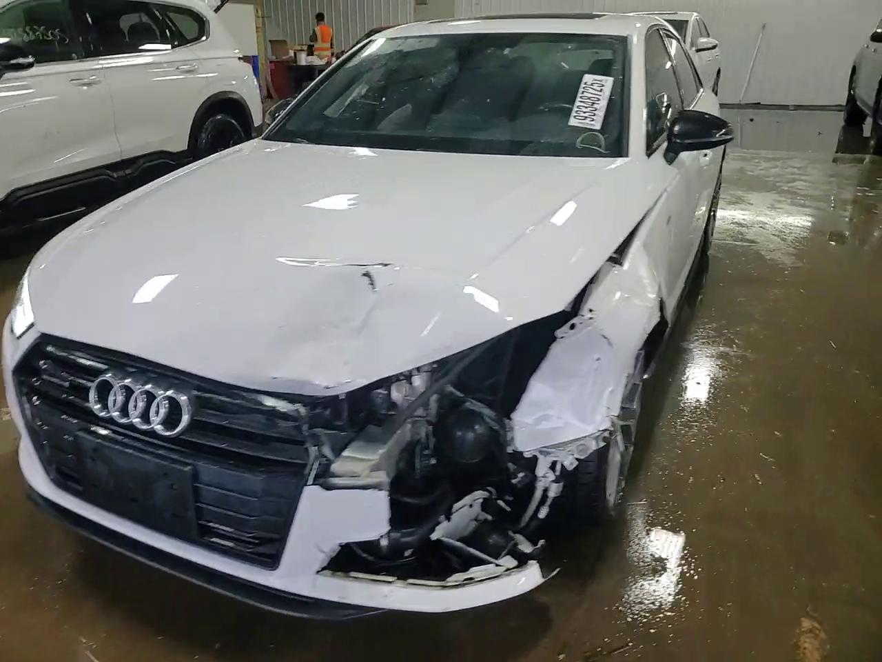 Фото: WAUENAF44KN019726