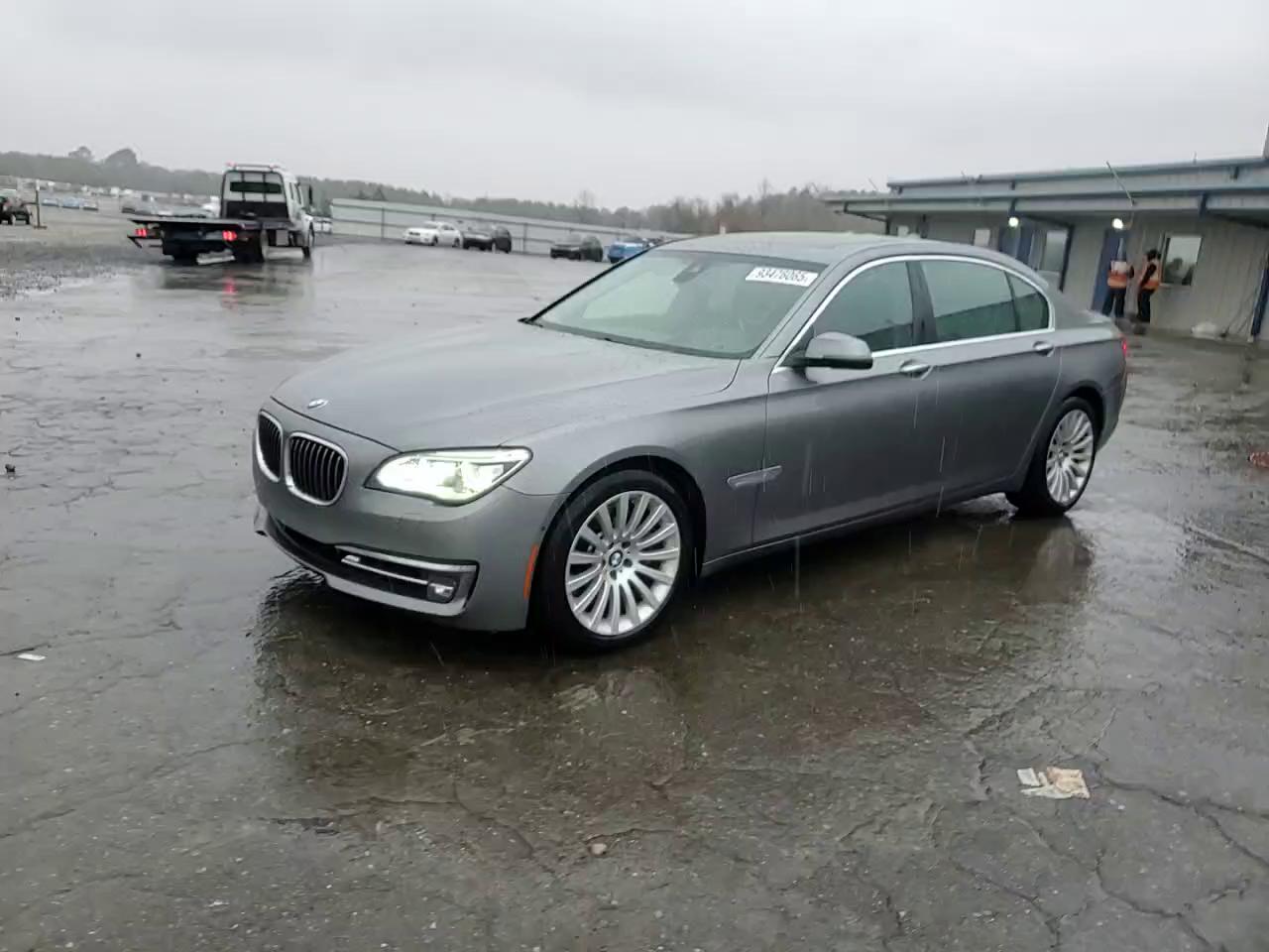 Фото: WBAYE8C55DD132788