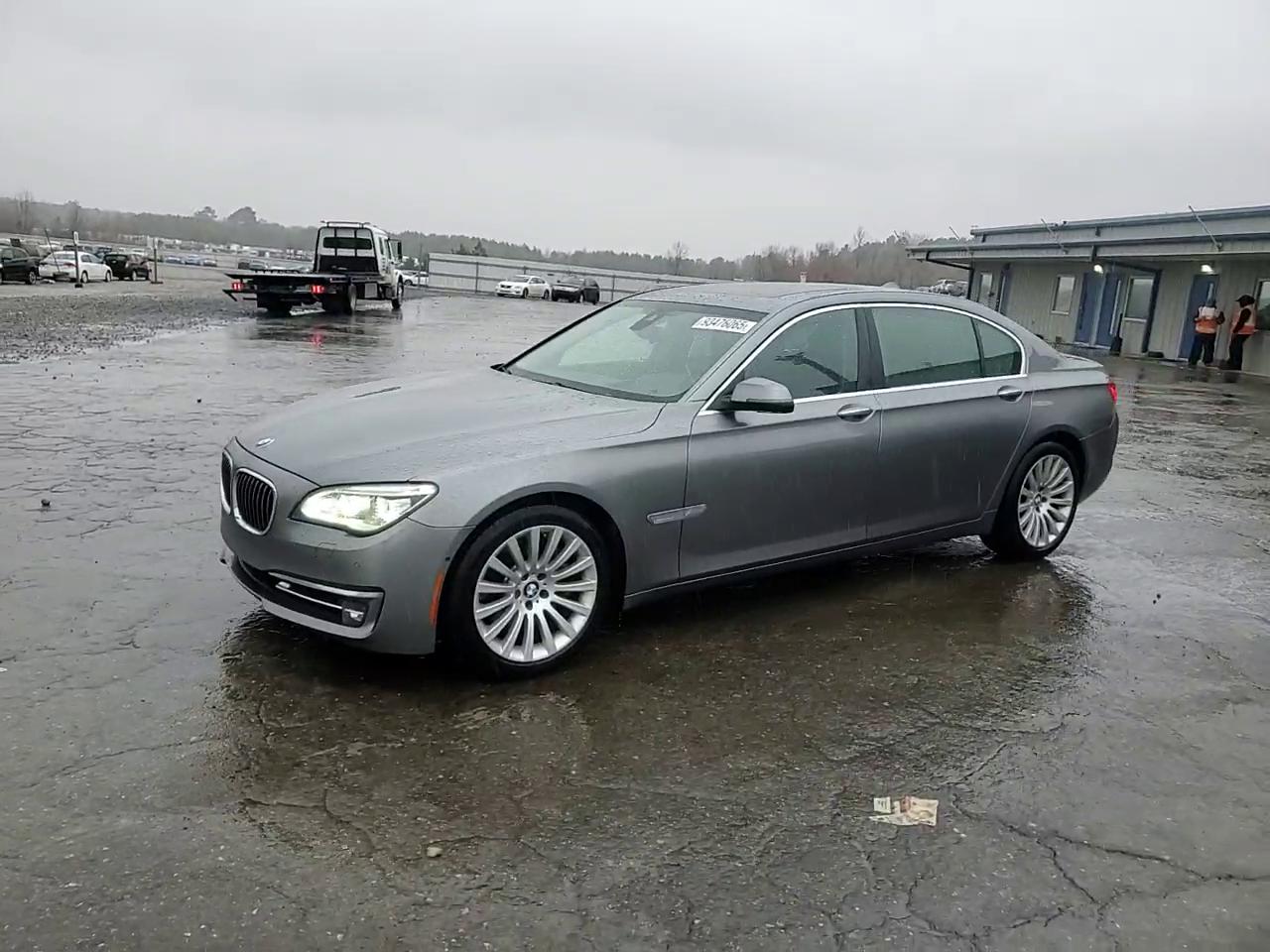 Фото: WBAYE8C55DD132788