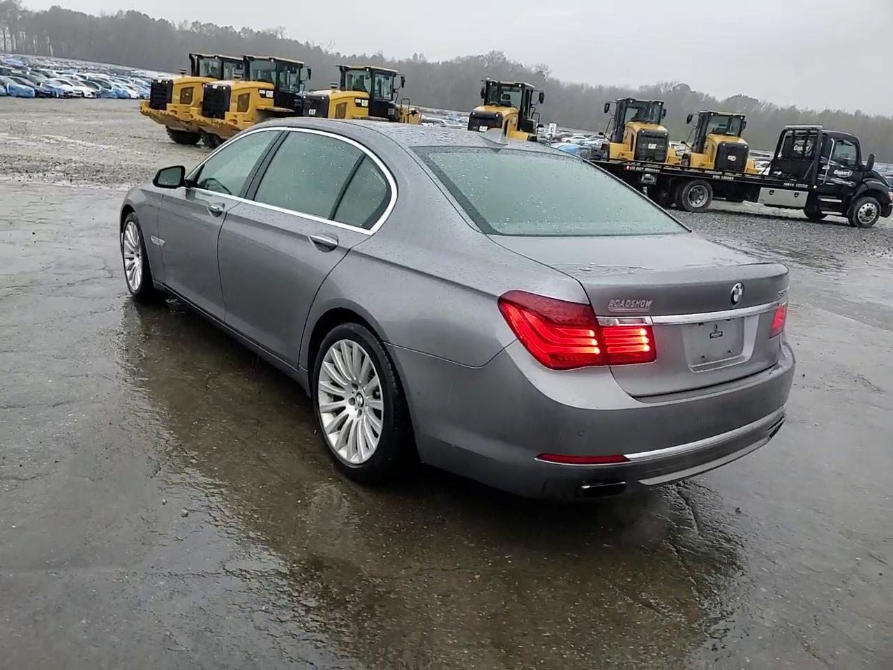 Фото: WBAYE8C55DD132788