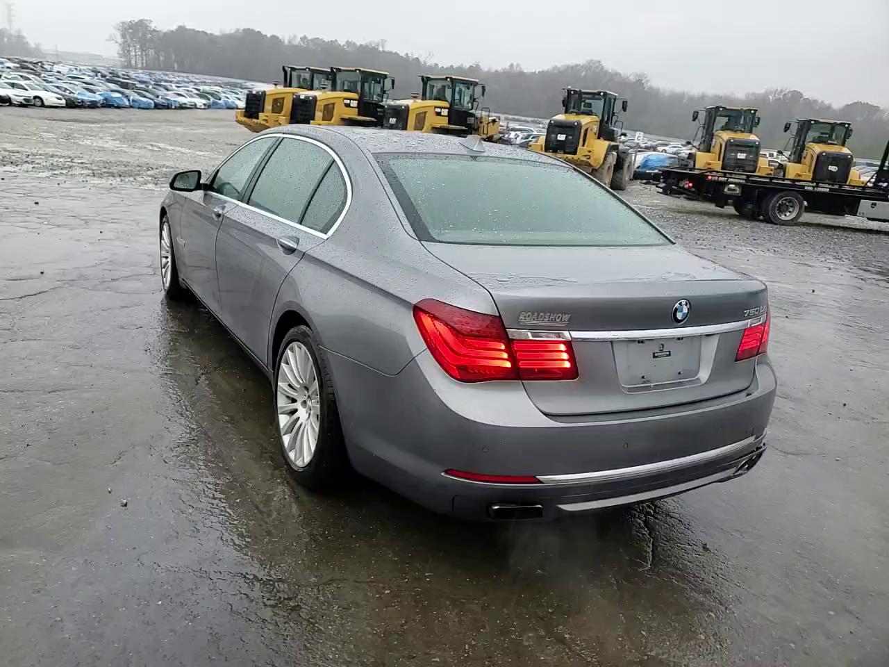 Фото: WBAYE8C55DD132788