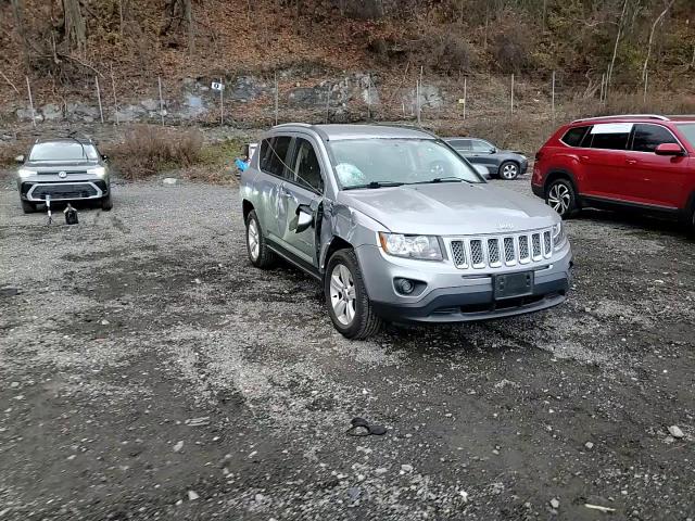 2016 Jeep Compass Latitude VIN: 1C4NJDEB6GD781145 Lot: 93192985