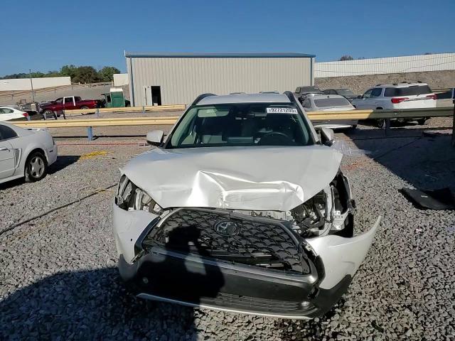 2022 Toyota Corolla Cross Xle VIN: 7MUEAAAG3NV006762 Lot: 92721205