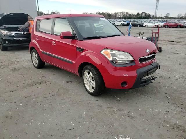 2010 Kia Soul + VIN: KNDJT2A24A7179630 Lot: 93364905