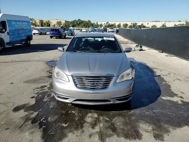 2013 Chrysler 200 Touring VIN: 1C3CCBBB2DN655949 Lot: 92327475