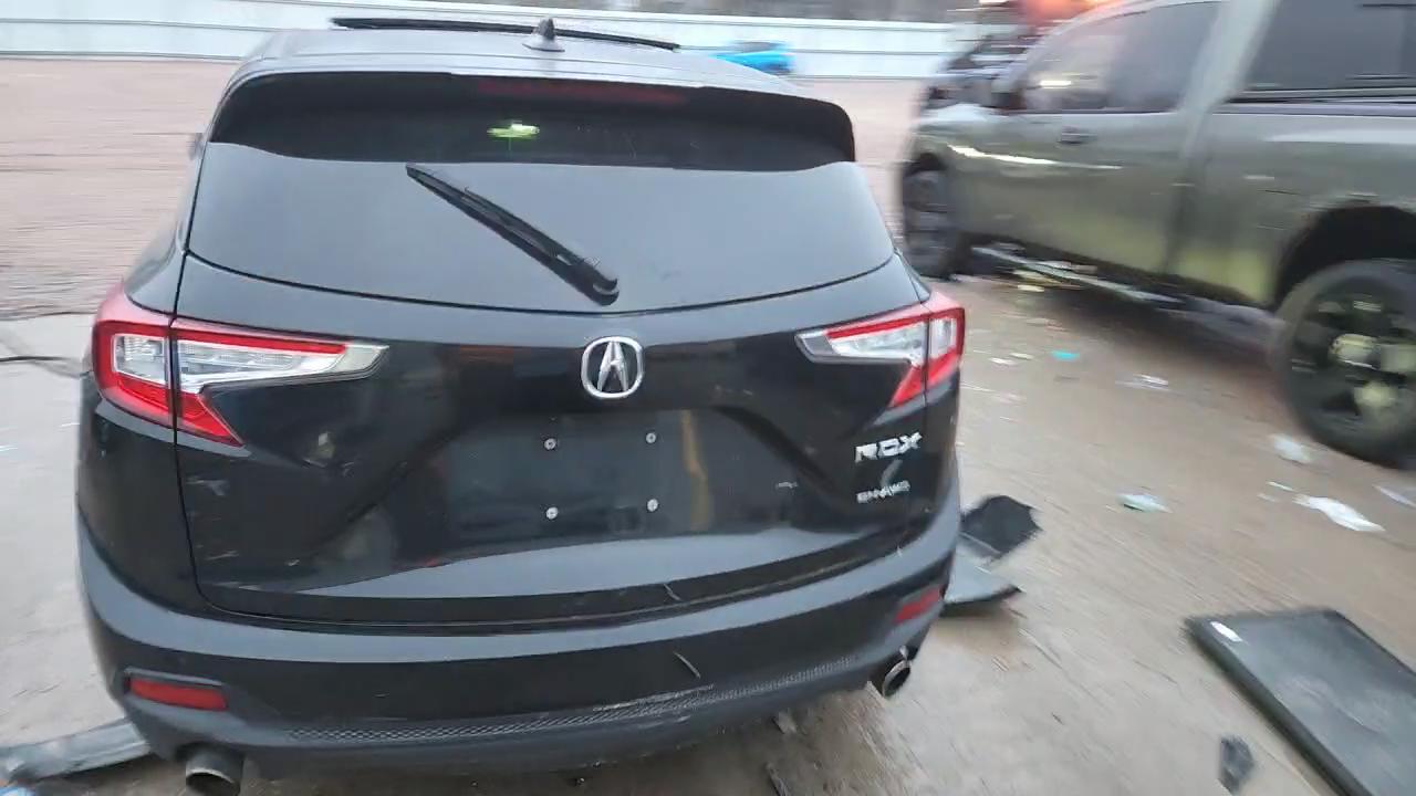 Фото: 5J8TC2H38KL003701