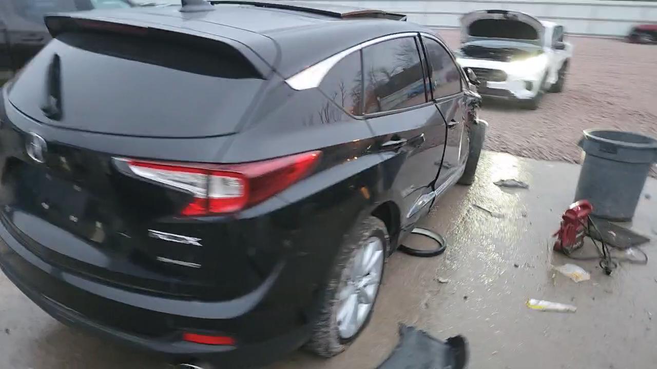 Фото: 5J8TC2H38KL003701