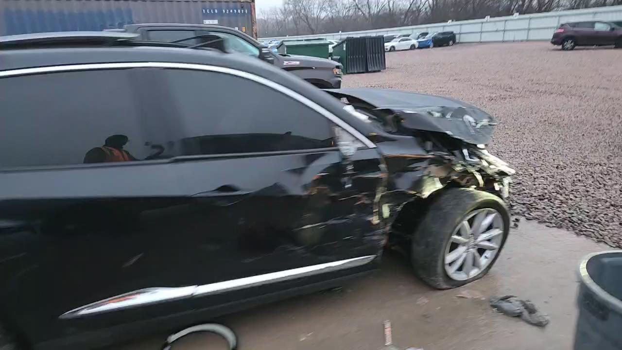 Фото: 5J8TC2H38KL003701