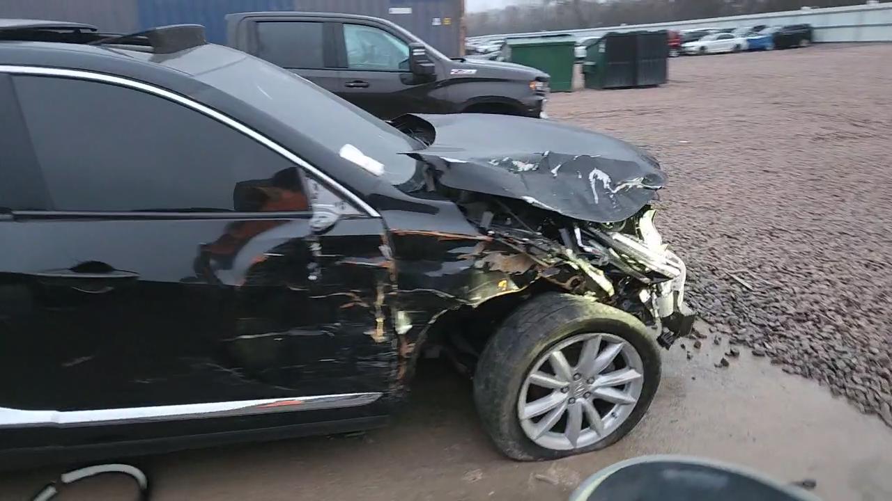 Фото: 5J8TC2H38KL003701