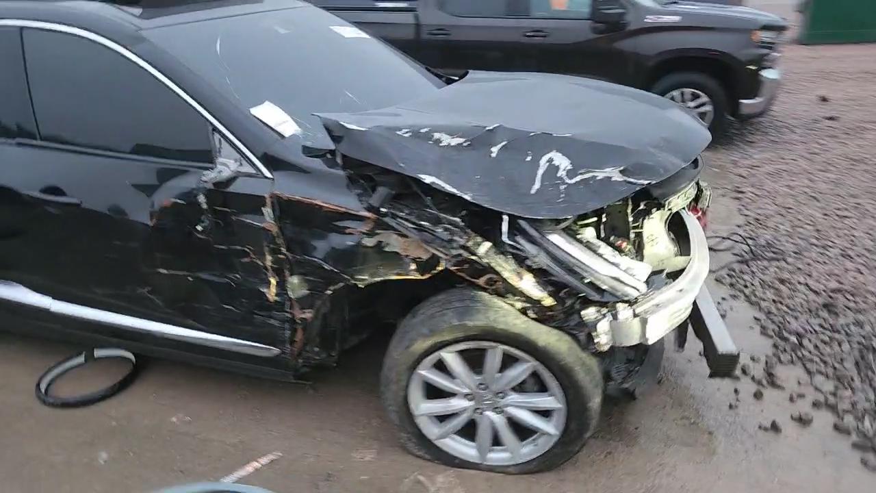 Фото: 5J8TC2H38KL003701