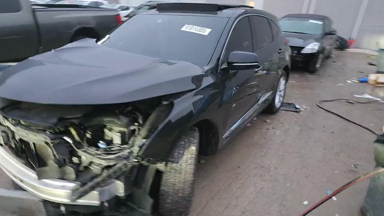 Фото: 5J8TC2H38KL003701