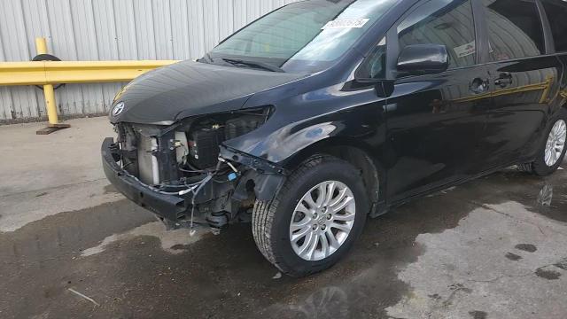 2012 Toyota Sienna Xle VIN: 5TDYK3DC3CS266245 Lot: 93003675