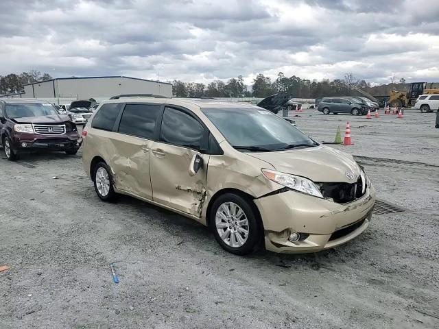 2012 Toyota Sienna Xle VIN: 5TDYK3DC6CS228525 Lot: 91387255
