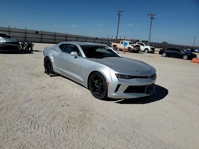 2017 Chevrolet Camaro Lt VIN: 1G1FB1RX9H0123116 Lot: 92006085